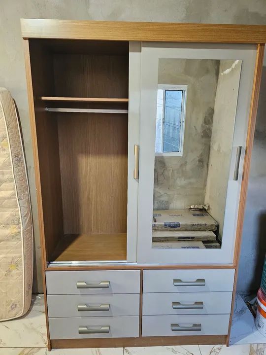 Guarda-Roupa com Espelho e 6 Gavetas - Foto 3