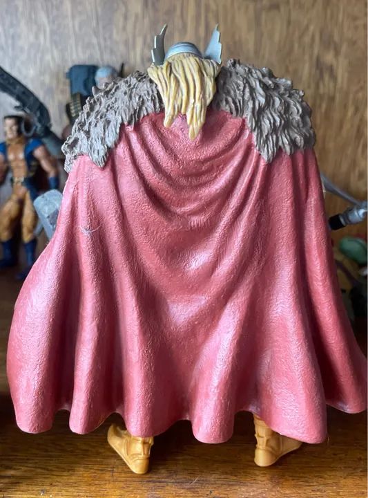 Figura de Ação Thor Marvel Legends - Foto 3