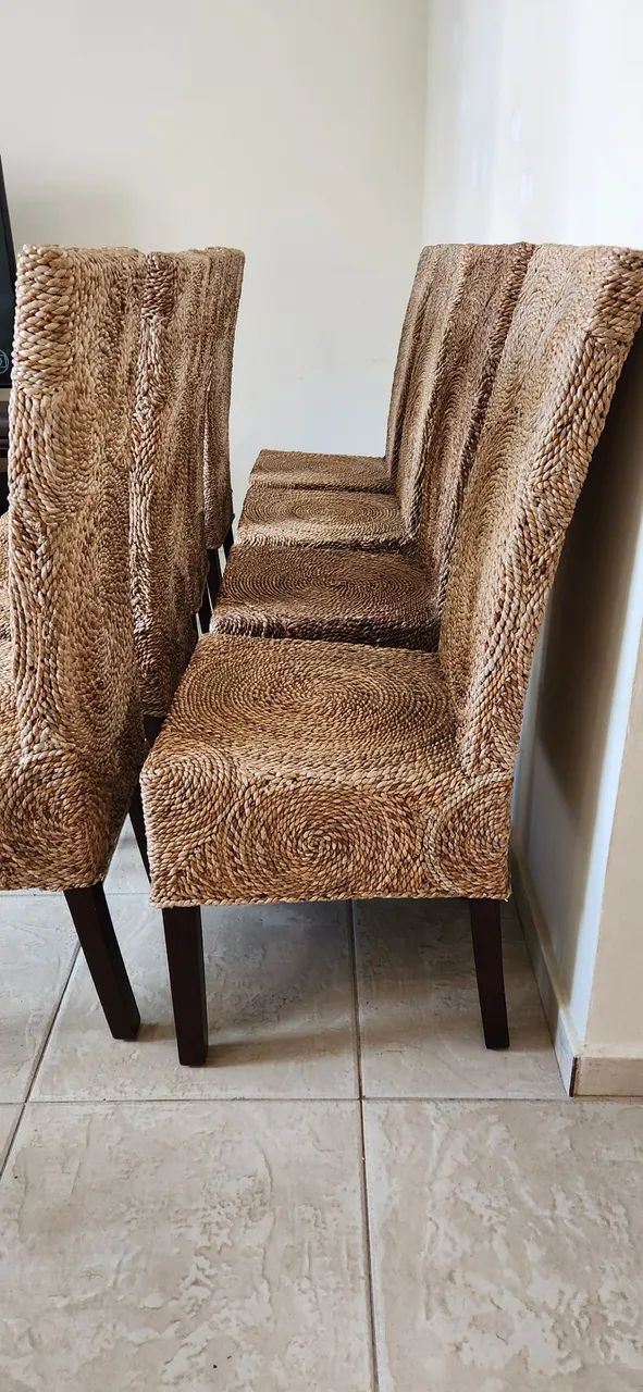 Conjunto de 8 cadeiras de jantar artesanais - Foto 5