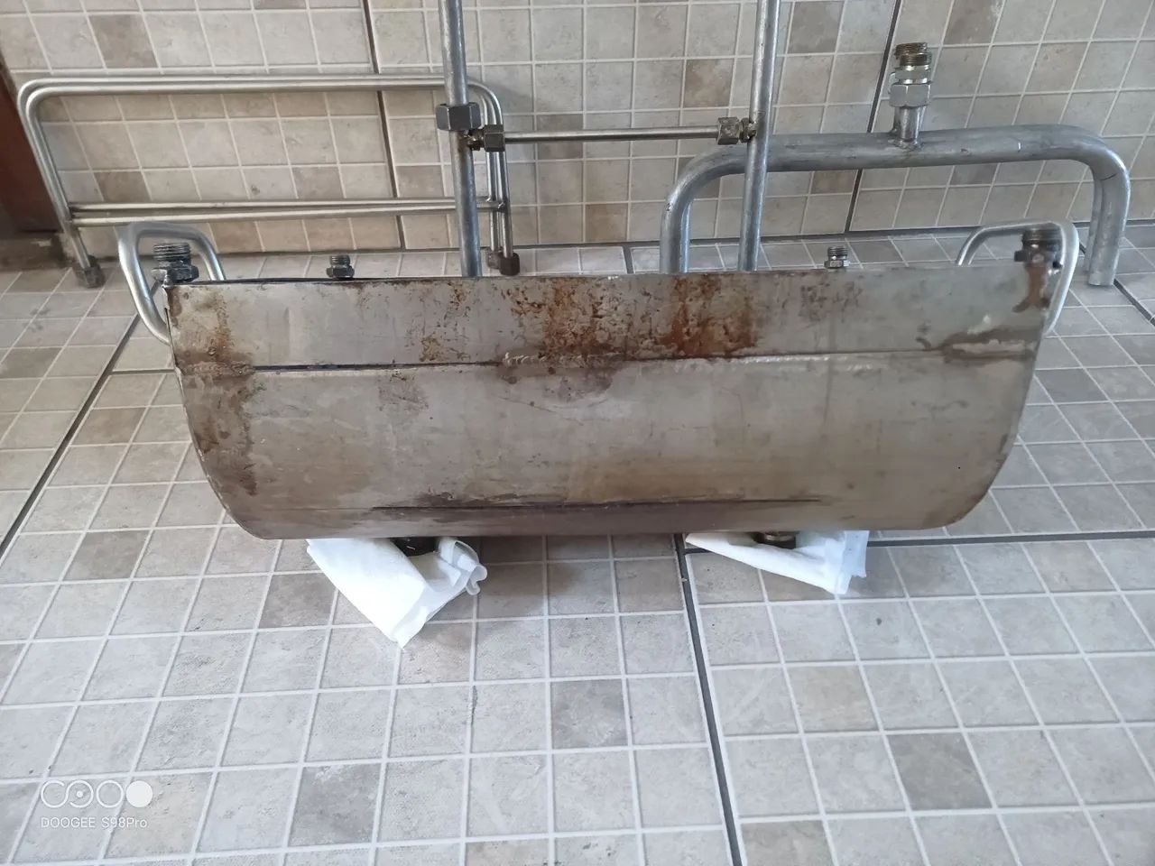 Vendo uma churrasqueira galvanizado e inox. - Foto 4