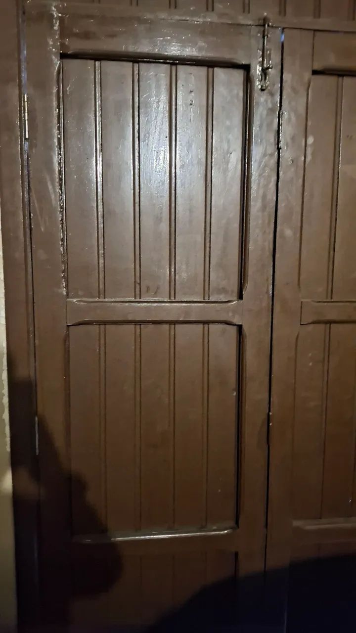 Porta de madeira maciça para garagem - Foto 5