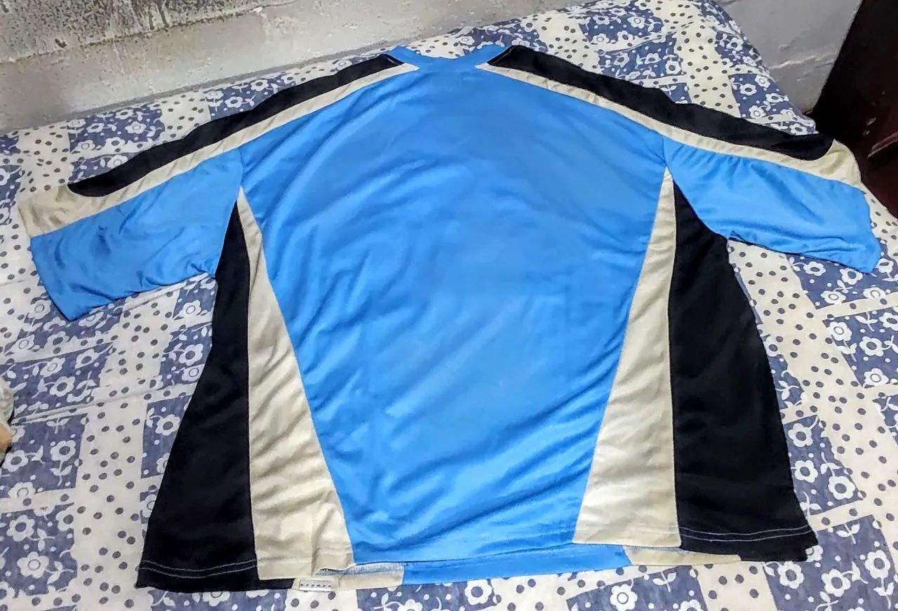 Camisa oversized Boxy croped Azul Sumhow Worldwide original  - Foto 4