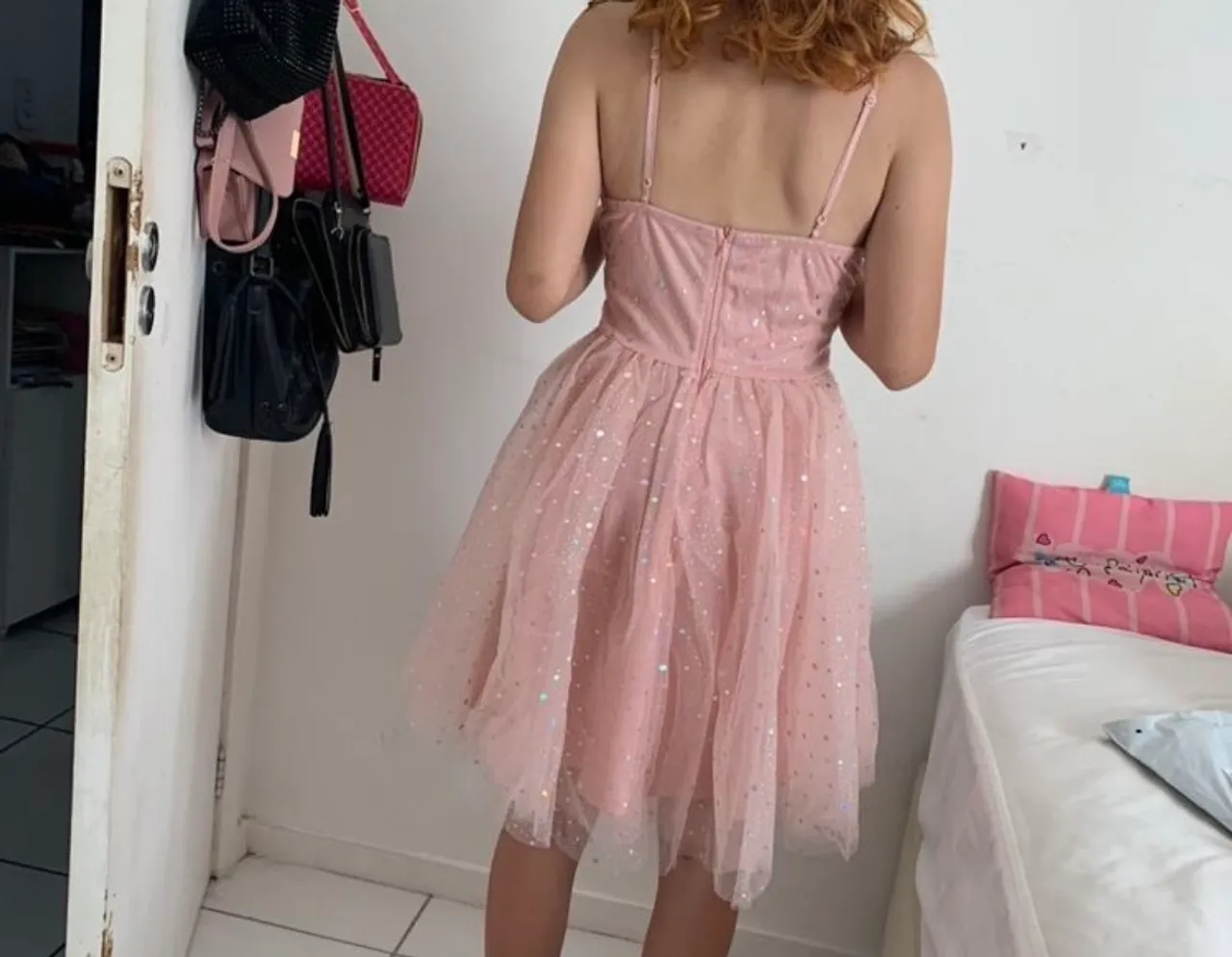 Vestido rosa com brilho