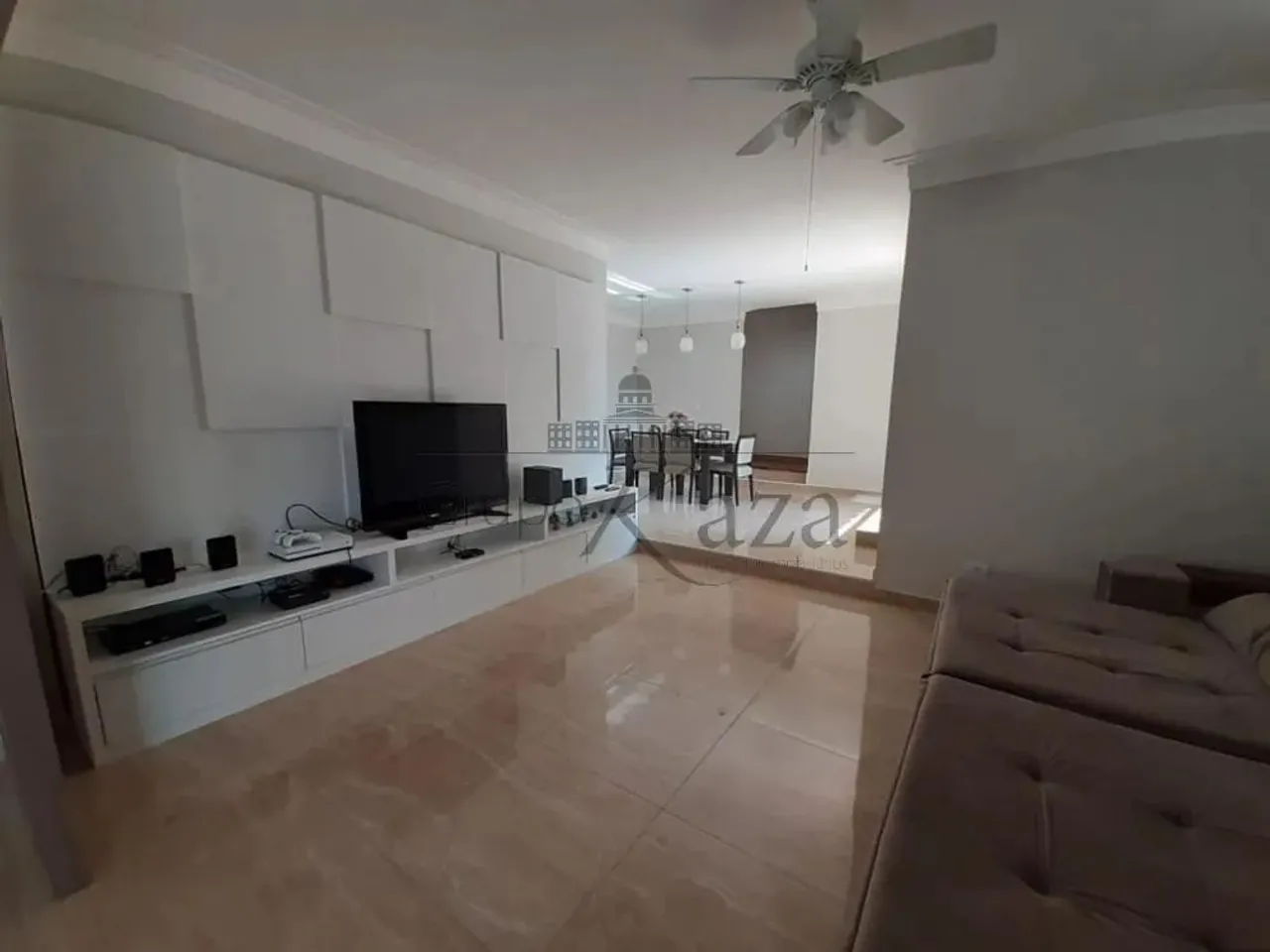 Casa Condomínio - Quinta das Flores - Residencial Quintas das Flores - 500m² - 4 Dormitóri
