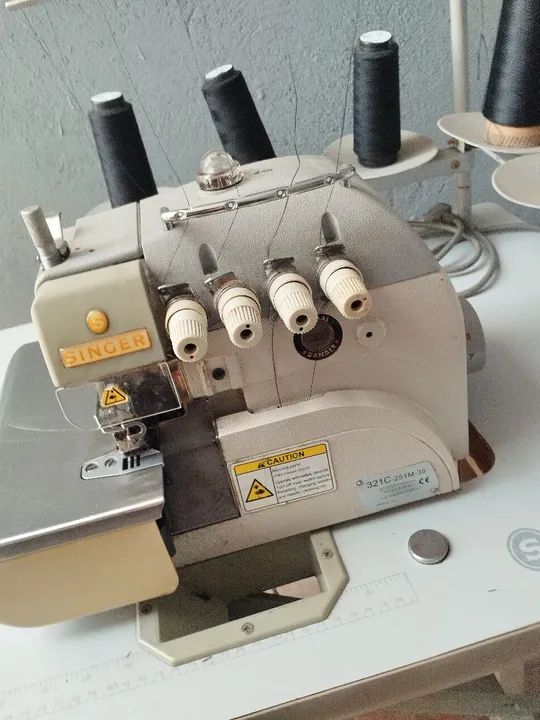 Overloque (interlock) Singer 5 fios  - Foto 2
