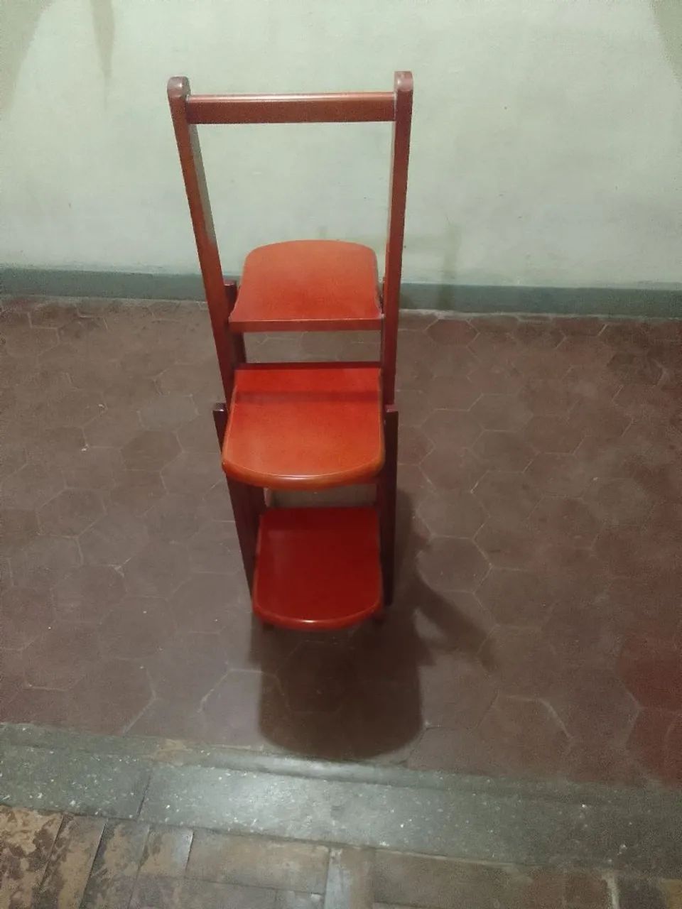 Vendo um Aparador de bebidas e copos taças etc! Medidas abaixo! - Foto 4