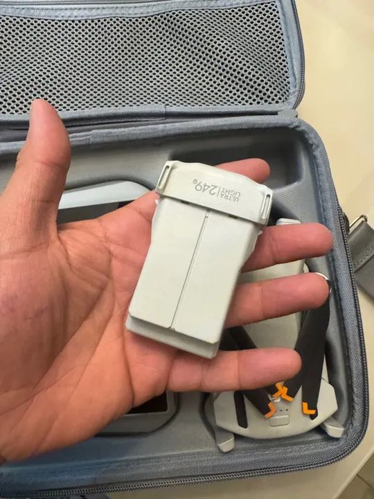 Drone DJI Mini 3 - com Tela  - Foto 3