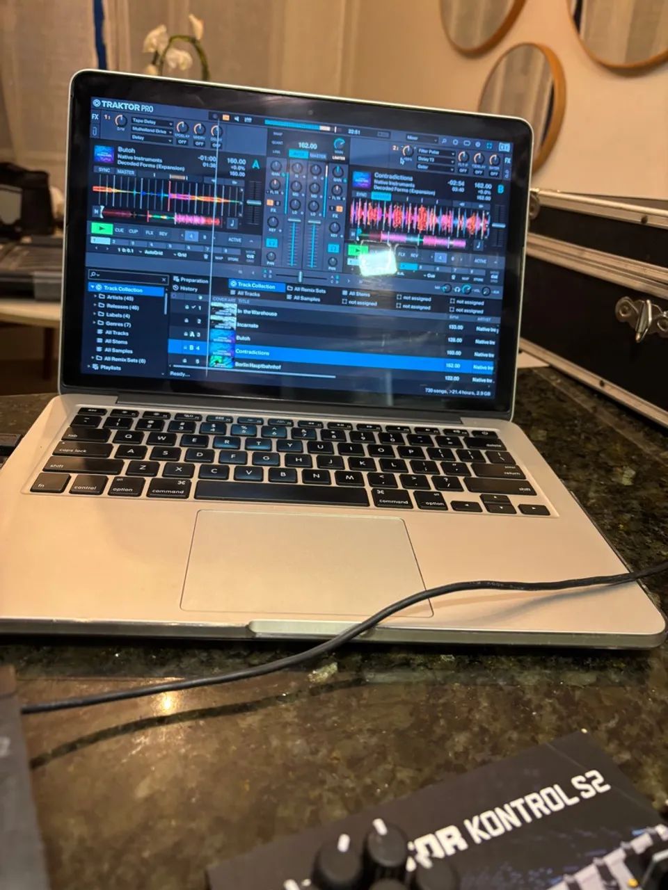 Controladora DJ Traktor S2 + MacBook Pro 11.1 - Foto 5