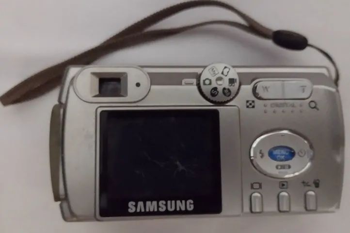 Câmera digital Samsung Modelo Digimax 202 - É vintage - Foto 2