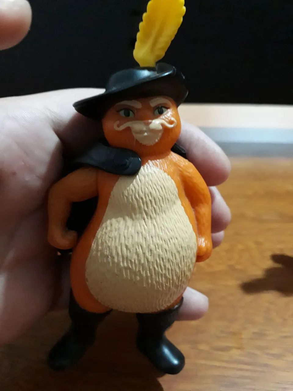 Bonecos Tarzan e o gato de botas - Disney - Foto 3