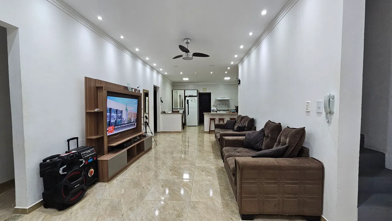 Casa mobiliada em local tranquilo, na chegada de Marataízes