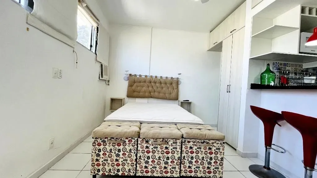 kit, mobiliado, cozinha 01 banheiro - 25m²