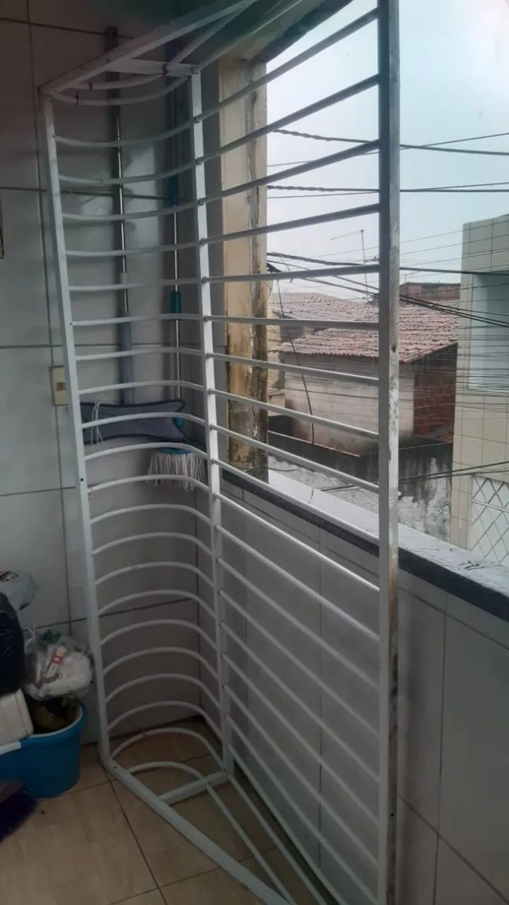 Grade em alumínio branco 2,10 x 1,20 - Foto 2