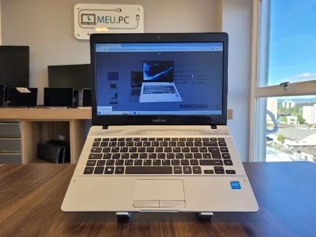 Notebook Samsung Essentials E21 | Celeron | 128GB SSD | 8GB DDR3L | 14"