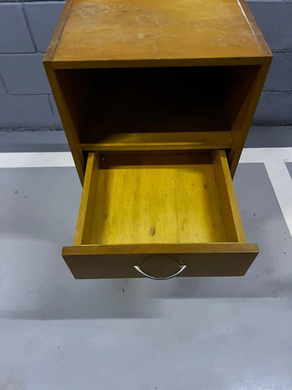 Mesa de cabeceira 64618325368067121