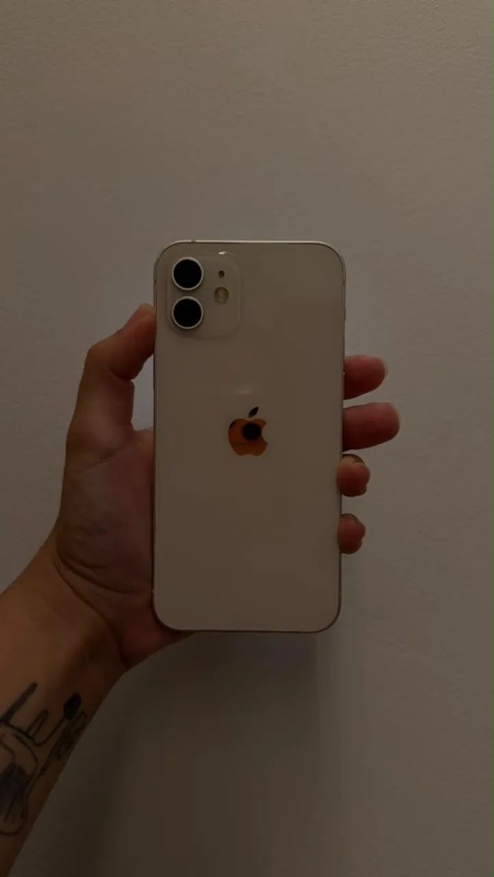 IPHONE 12 - 64GB