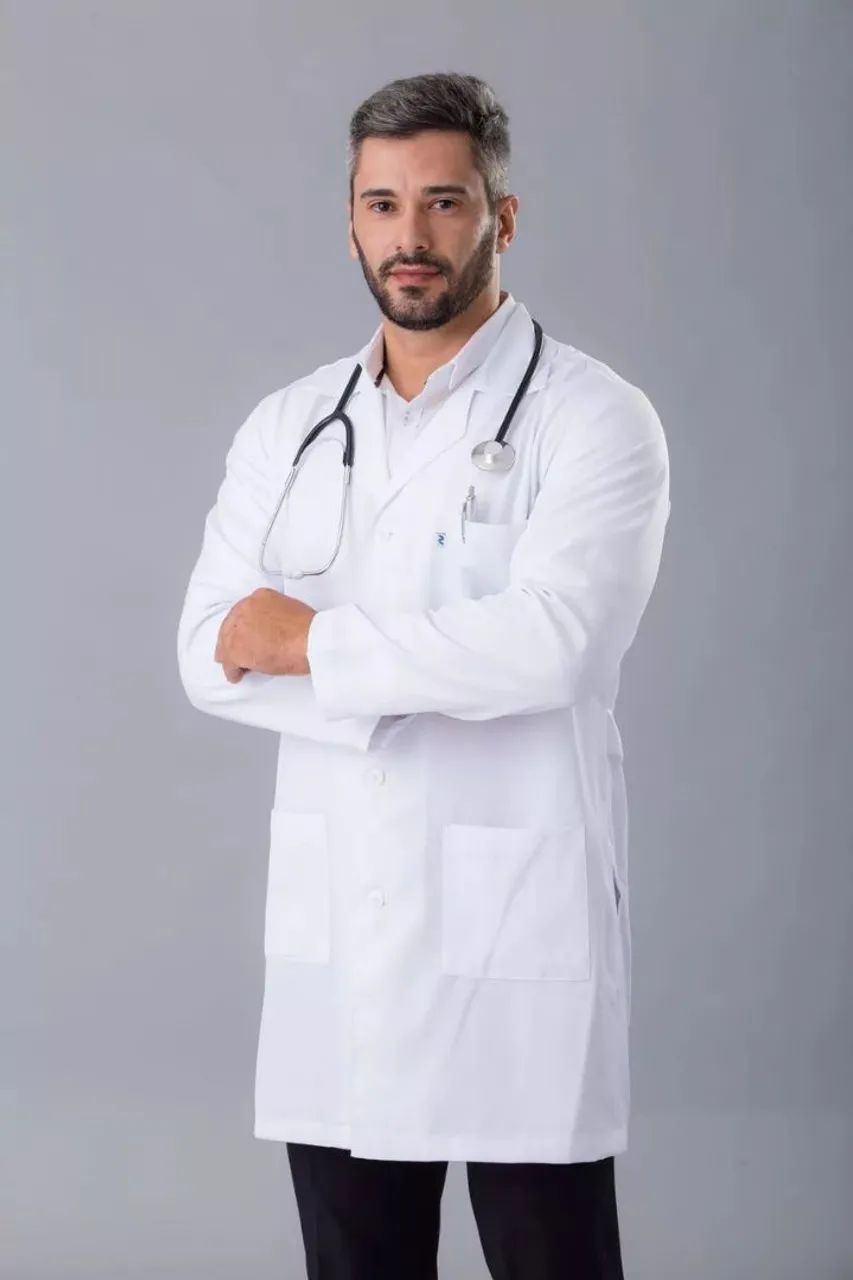 Jalecos e Scrubs 