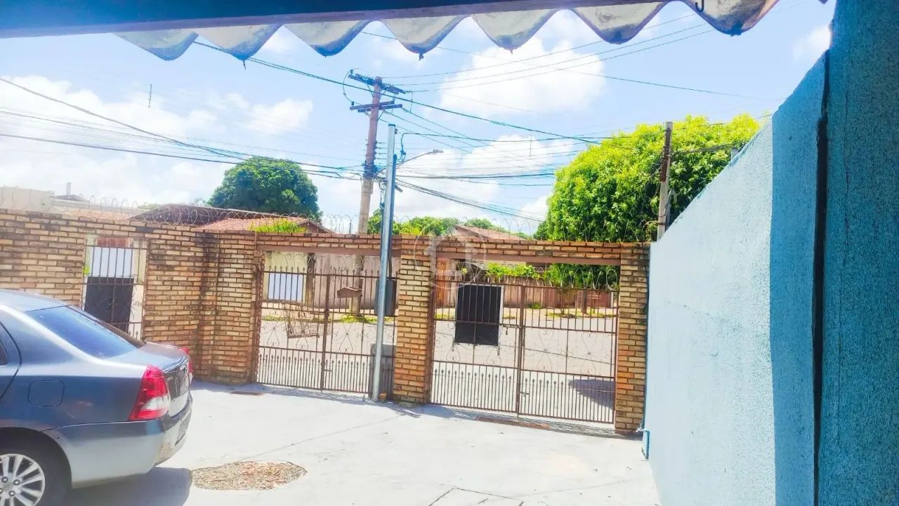 CASA TÉRREA DE ESQUINA - Foto 4