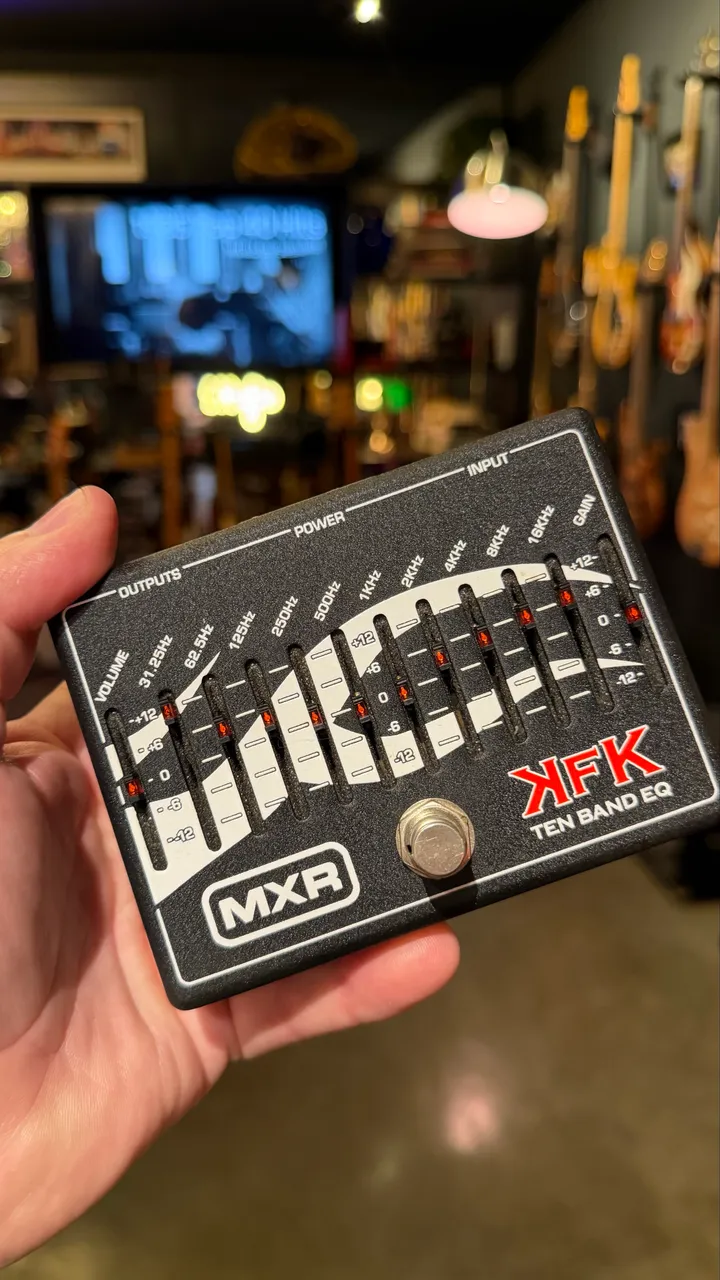 Pedal MXR 10 Band Equalizer KFK - Instrumentos musicais - Ortizes