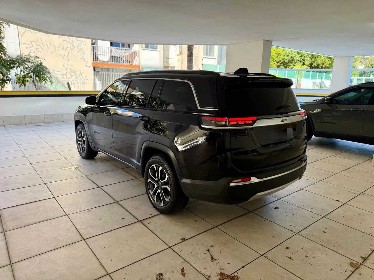 Jeep Commander Limited T270 1.3 TB Flex AUT 2023 - Foto 5
