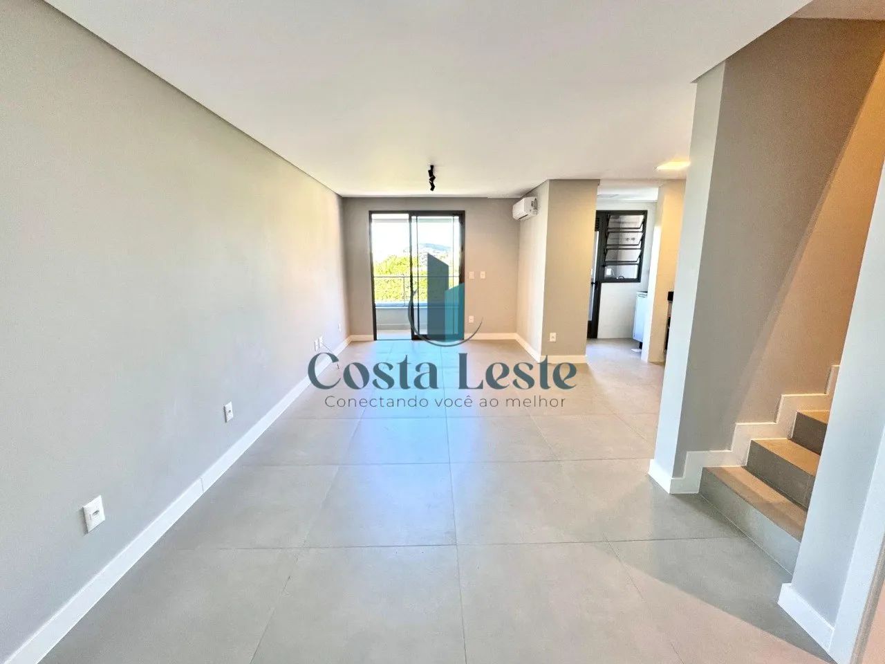 Excelente duplex na Praia dos Ingleses! - Foto 2