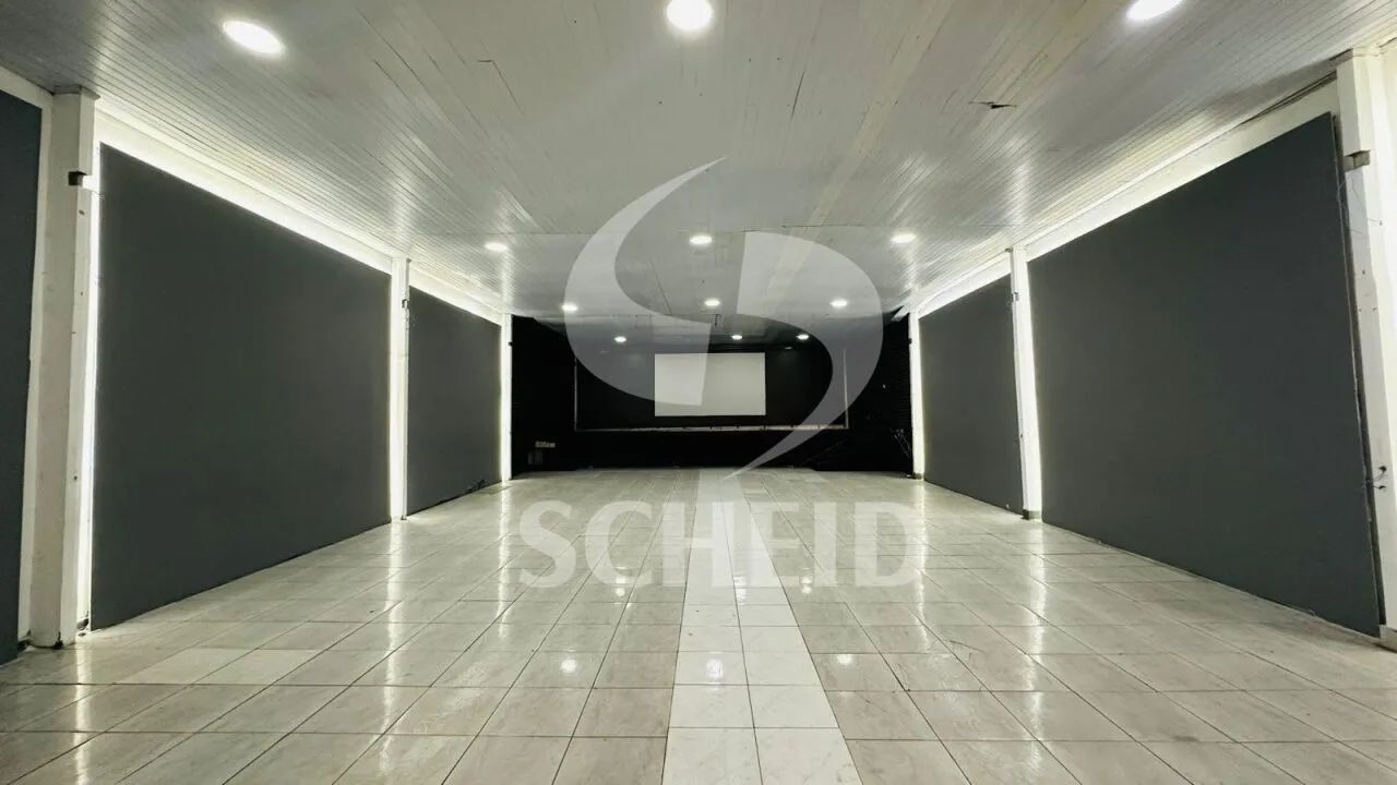 Galpão comercial de 250m2 em ótima localização no Parque Regina