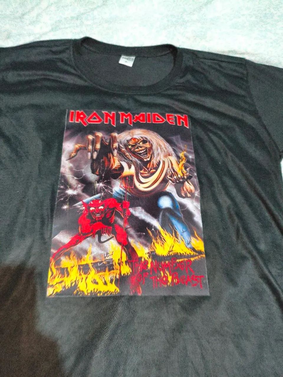 Blusa simples Iron Maiden P - Foto 2