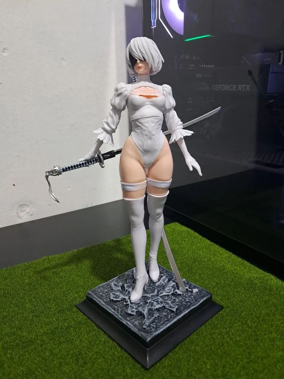 Action Figure Nier: Automata - 2B 26cm - Foto 2
