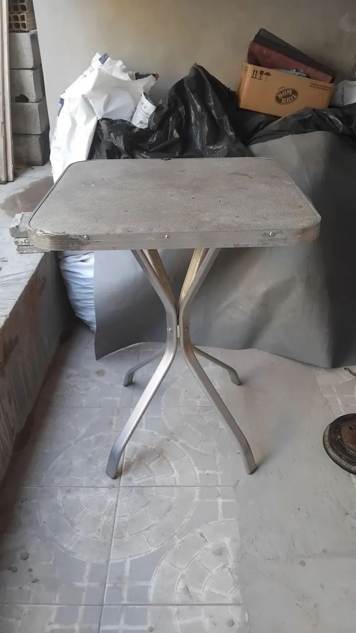 Mesa de aluminio 