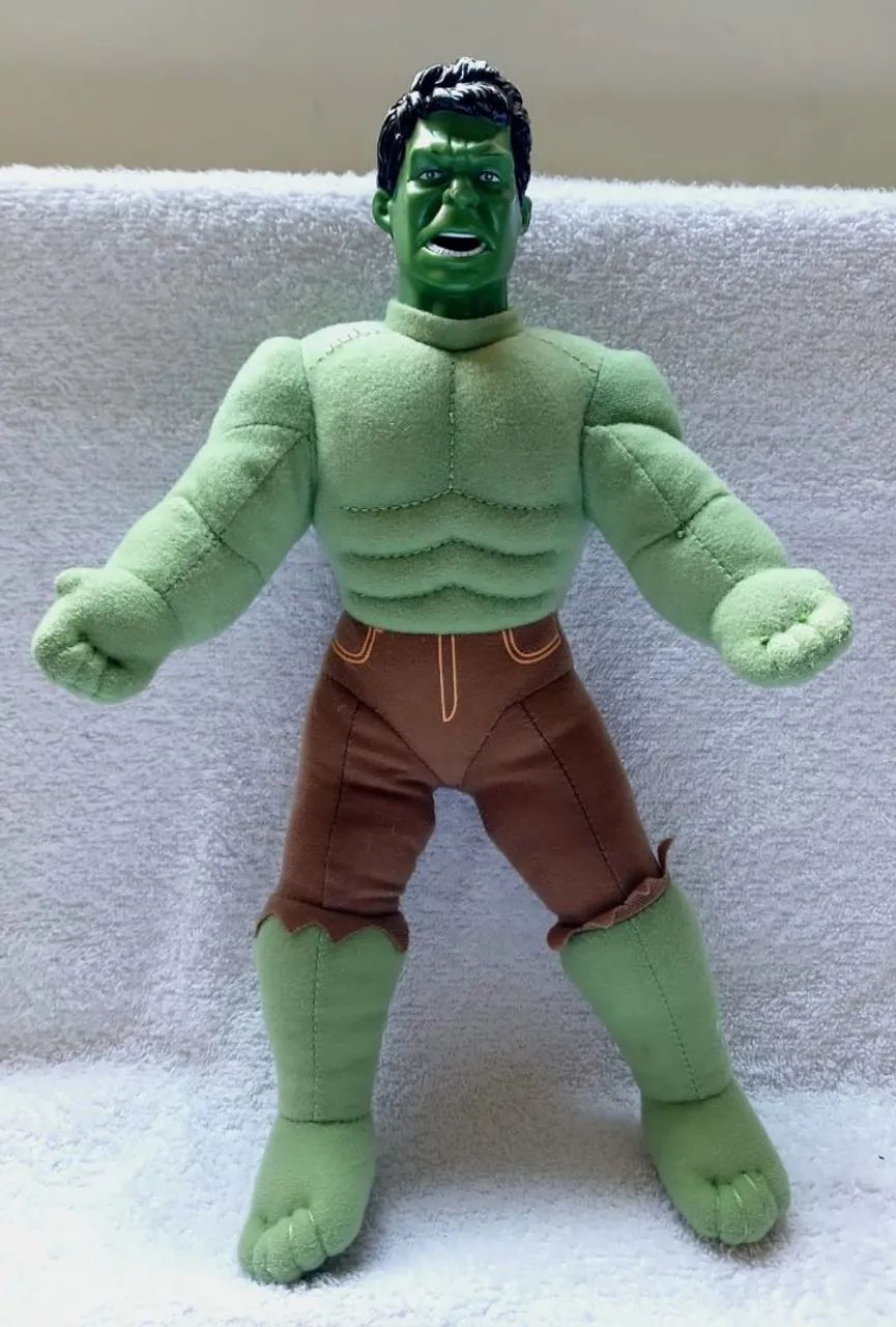 Boneco Incrível Hulk da Marvel Vinil e Pelúcia  - Foto 4