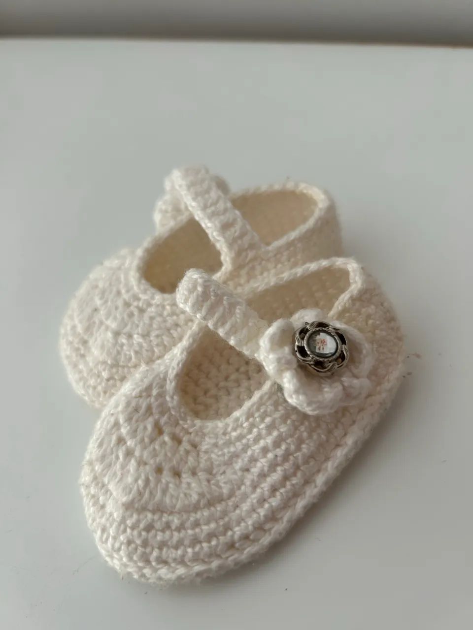 Sapato em crochê branco bebê  - Foto 2