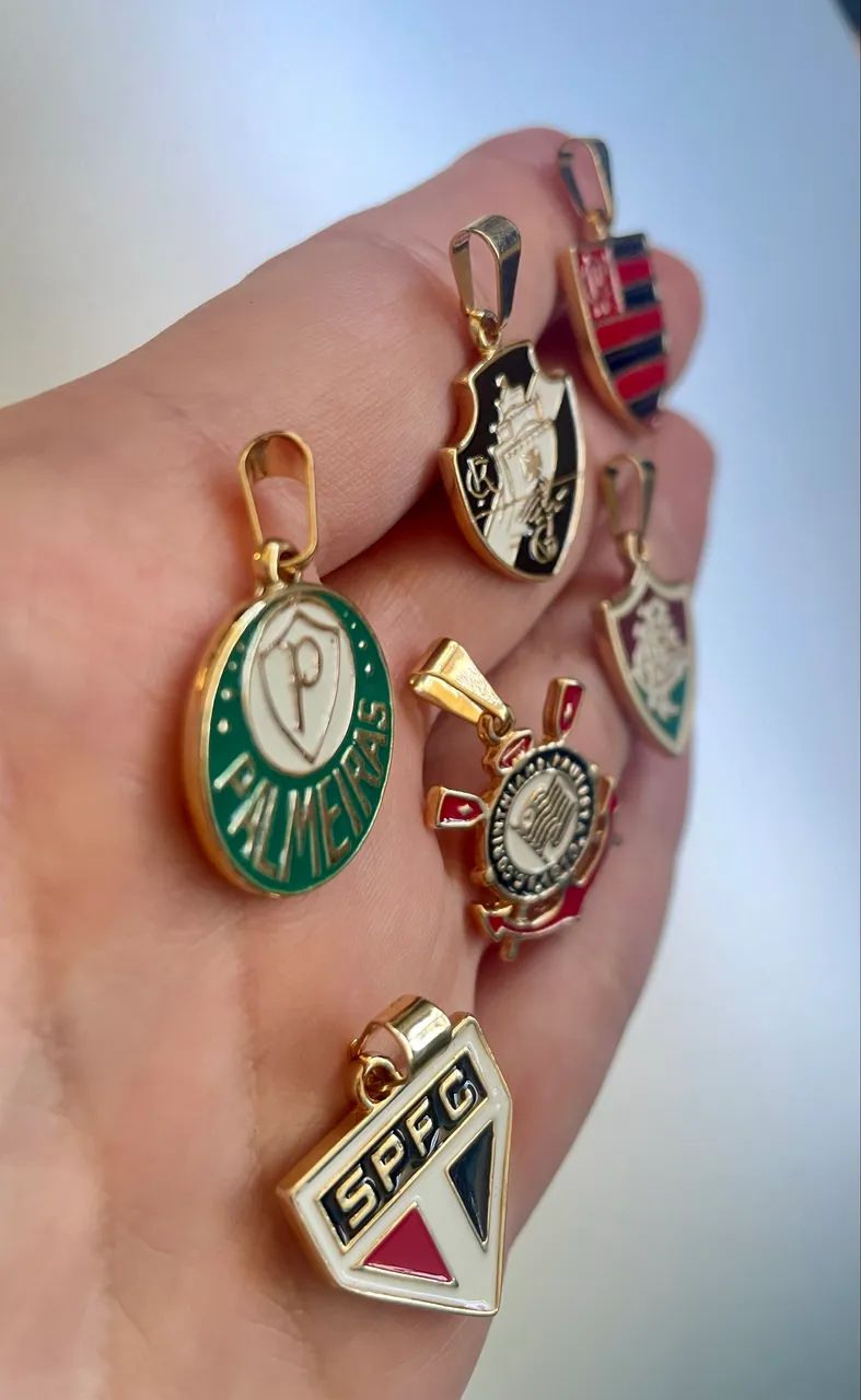 Pingentes escudos de time - NOVOS - Foto 3