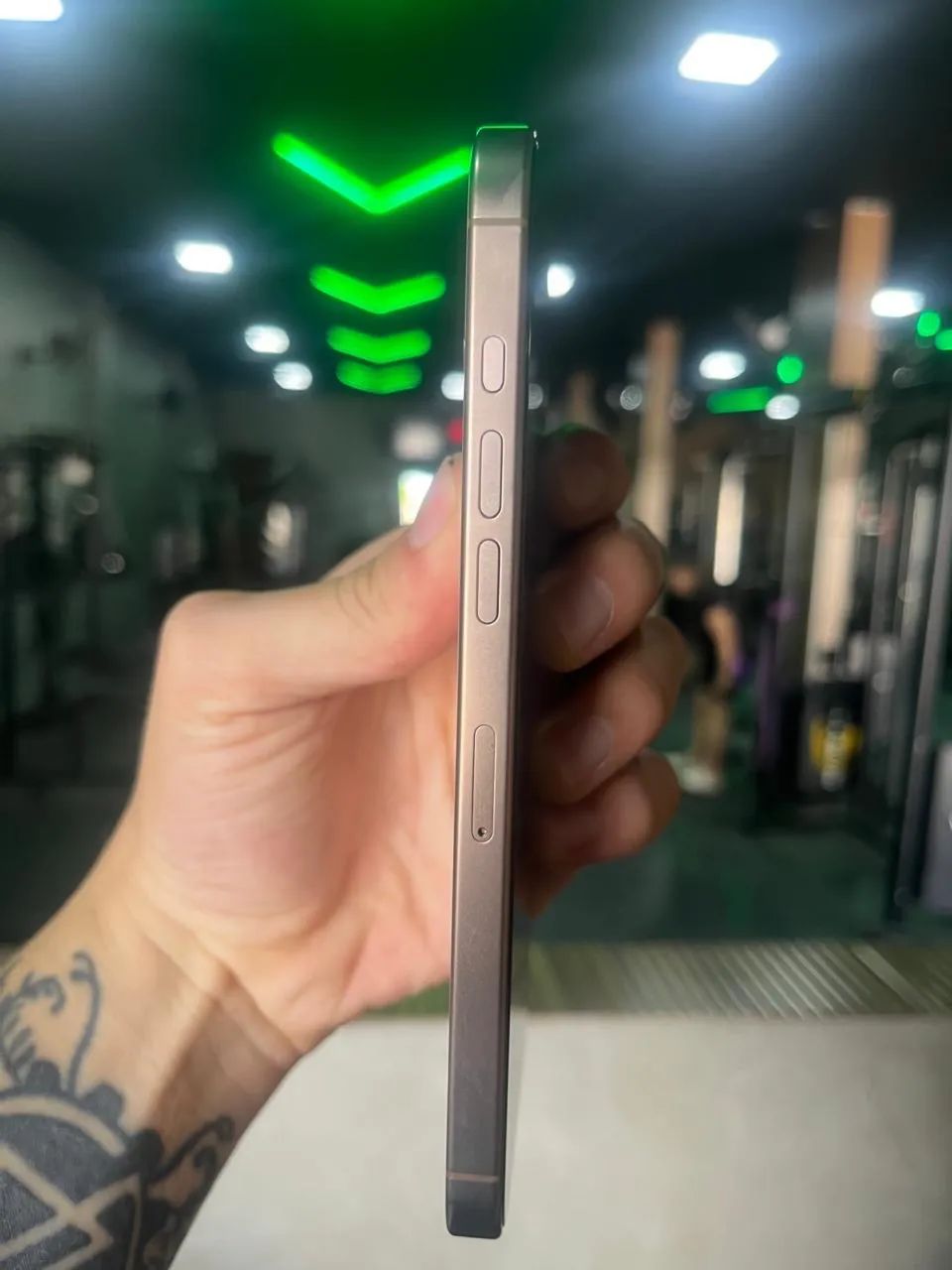 iPhone 16 pro Max 256gb - Foto 5