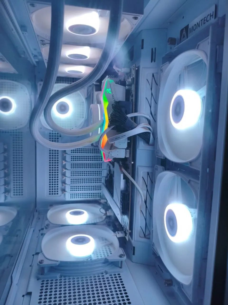 PC Gamer Ultra Potente - Ryzen7 9800X3D (Sem GPU) - Foto 3