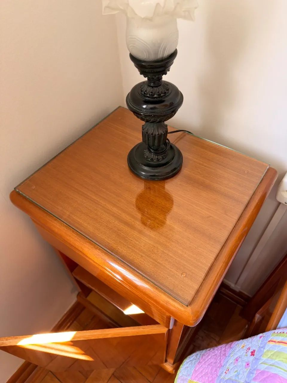 Mesa de cabeceira em madeira - Foto 4