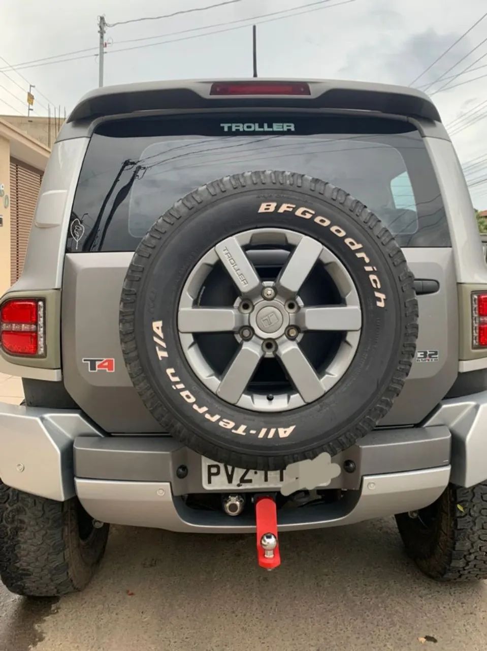 Vendo veículo Troller 2015