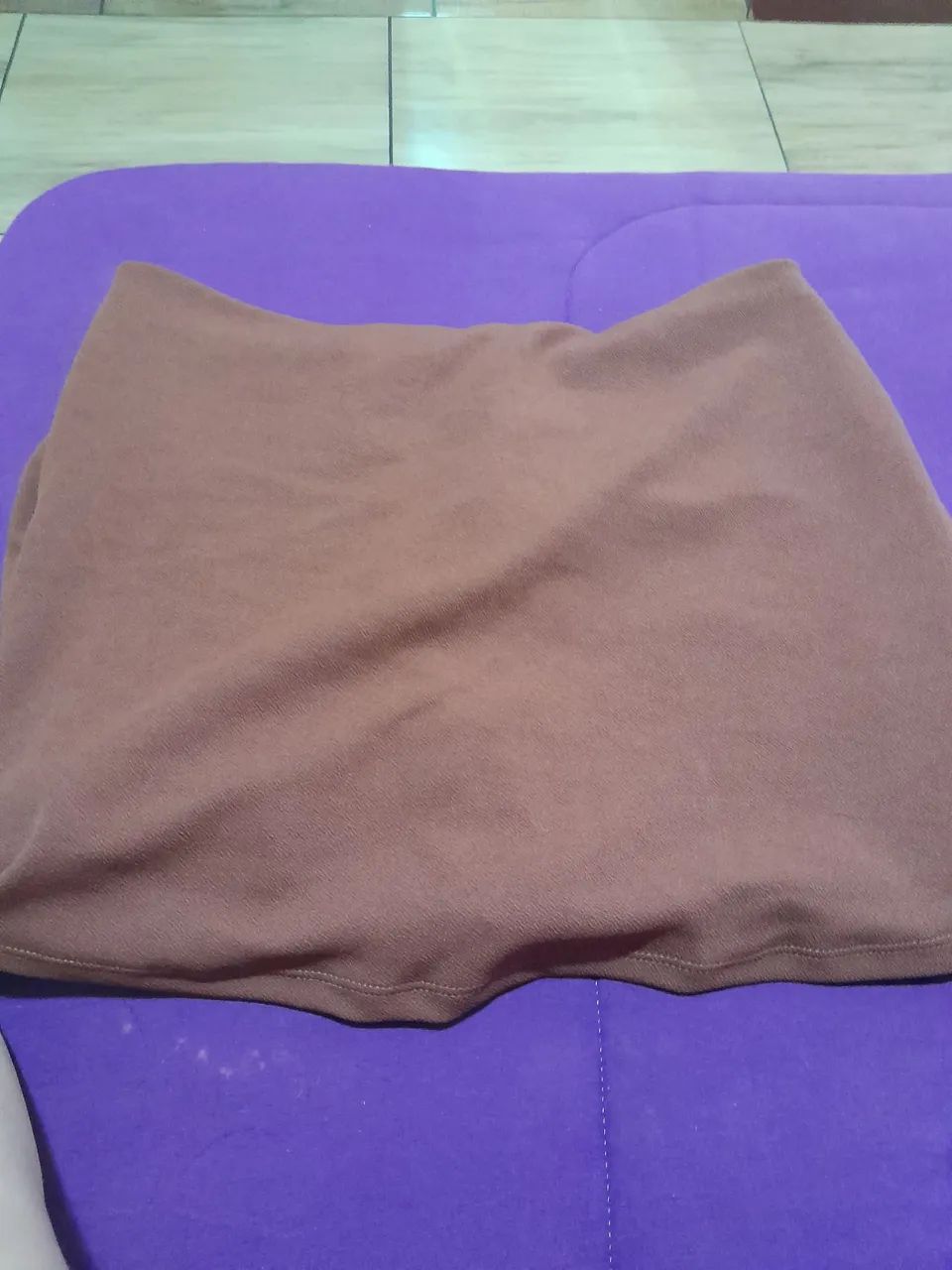 Vendo short saia marrom - Foto 2