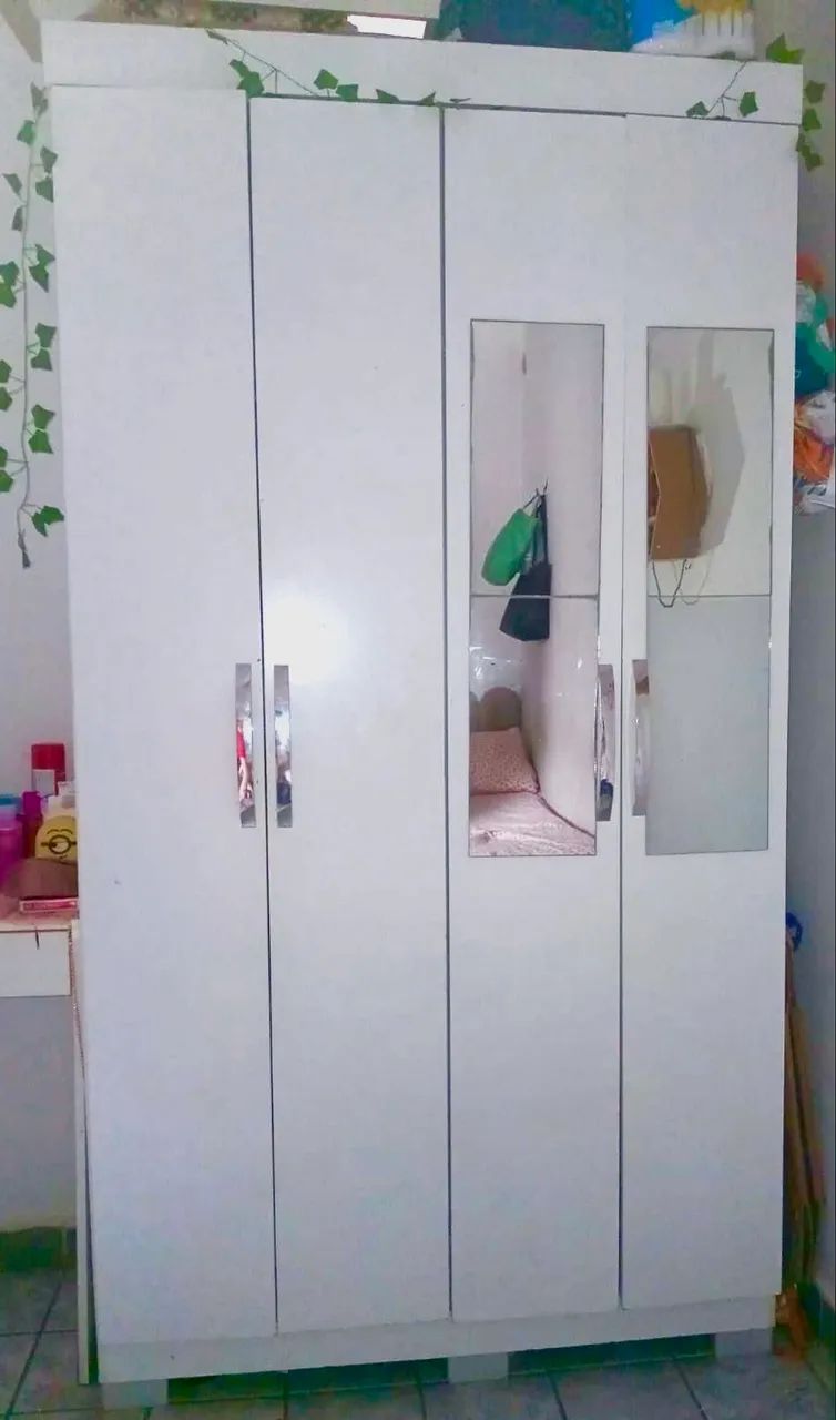 vende-se guarda-roupa 4 portas - Foto 2
