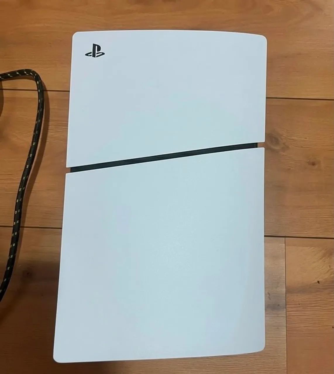PS5 + 2 controles 