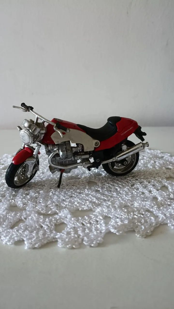 Miniatura de moto centauro 