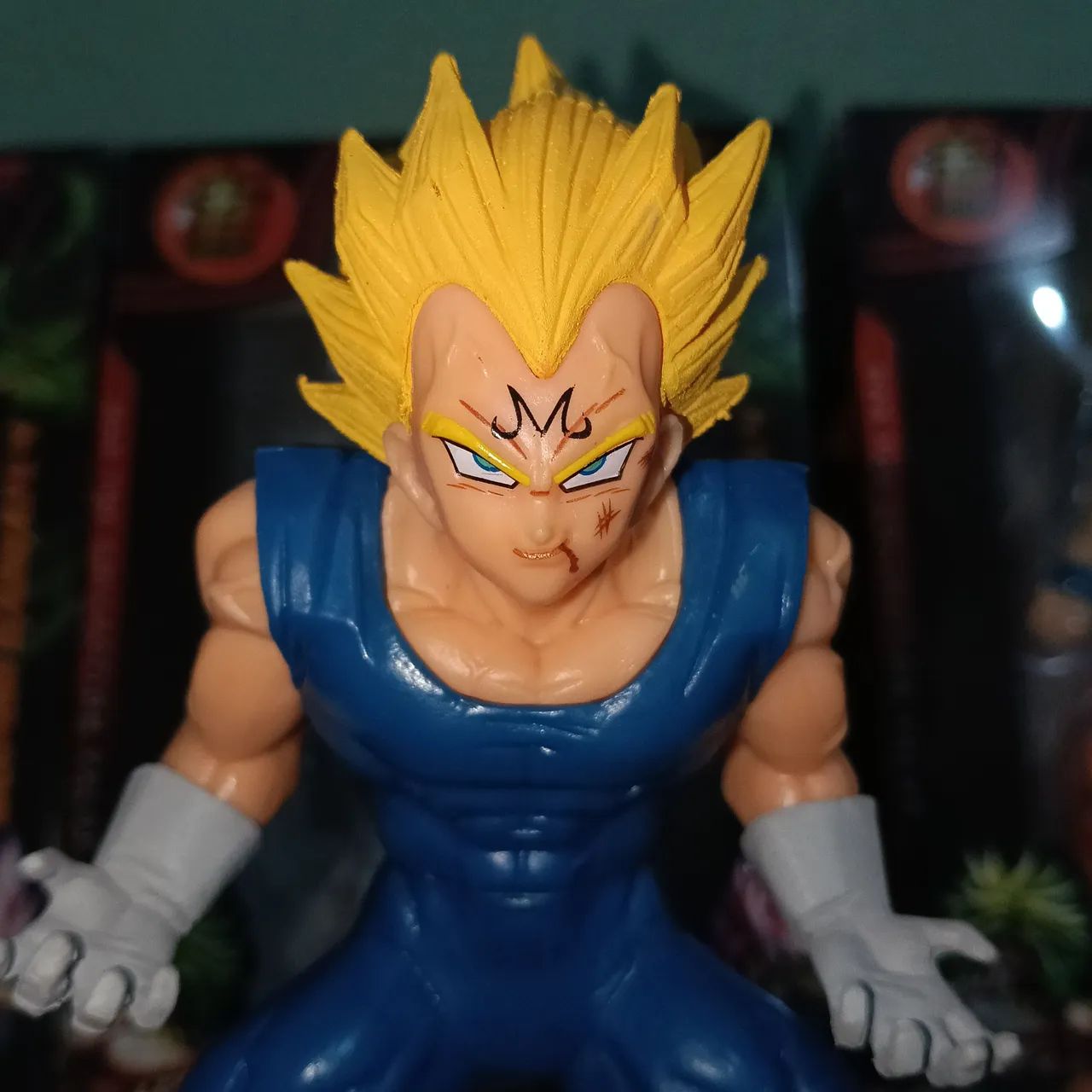 Majin Vegeta SSJ 2 Estatueta - Foto 2