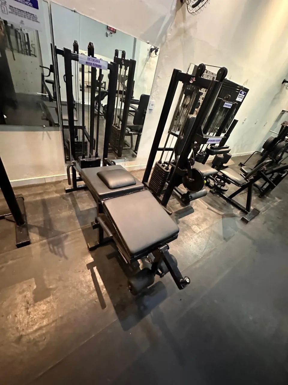 Vendo Cadeira Extensora/Mesa Flexora com 55Kg - Foto 2