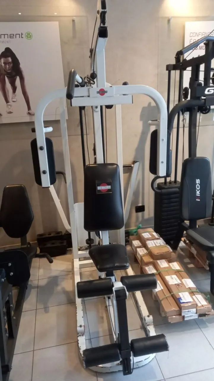 Estação de Musculação  em 10x Sem Juros Em ótimo estado