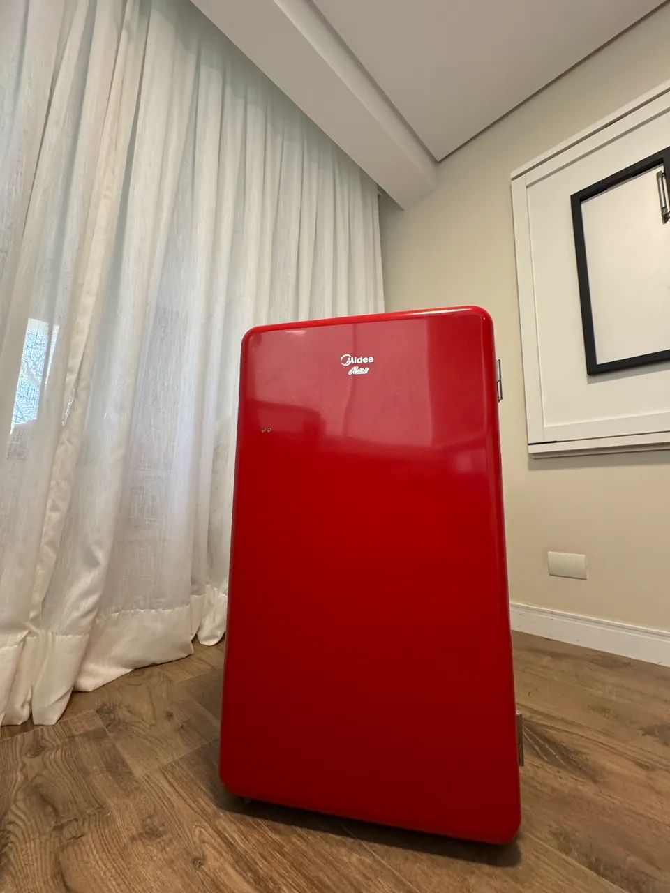 Frigobar Vermelho Retrô Midea