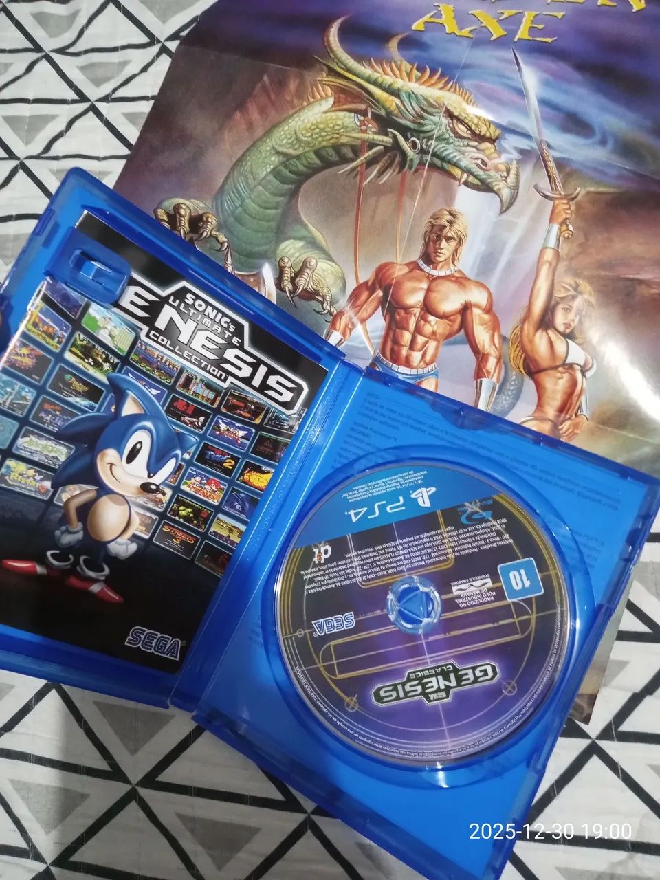 Sega Genesis Classics PS4 jogo Raro faço Olx pay - Jogos de Vídeo