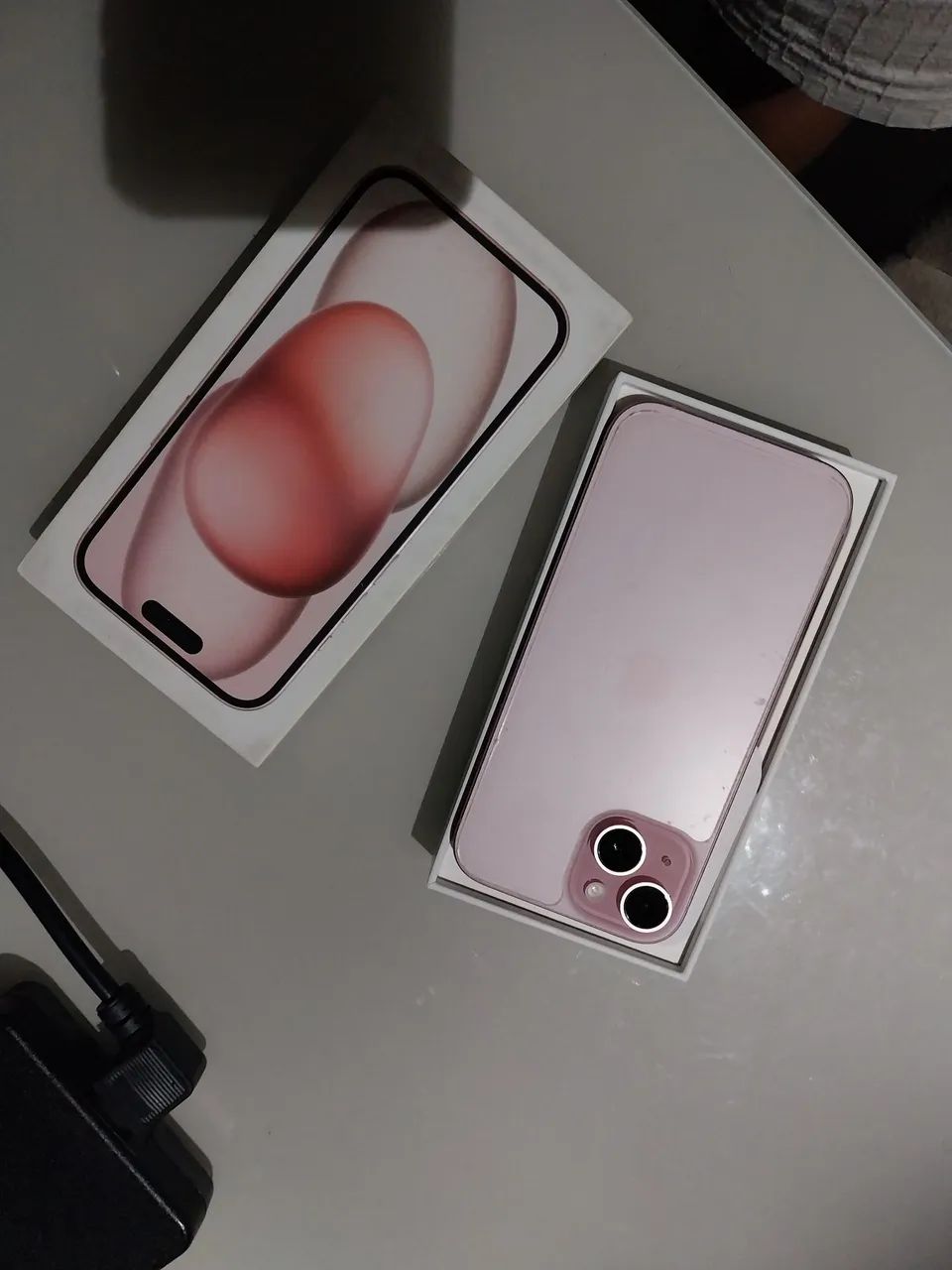 IPhone 15 na cor Rosa - Foto 2