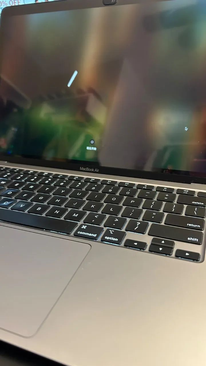 MacBook 2020 i3 