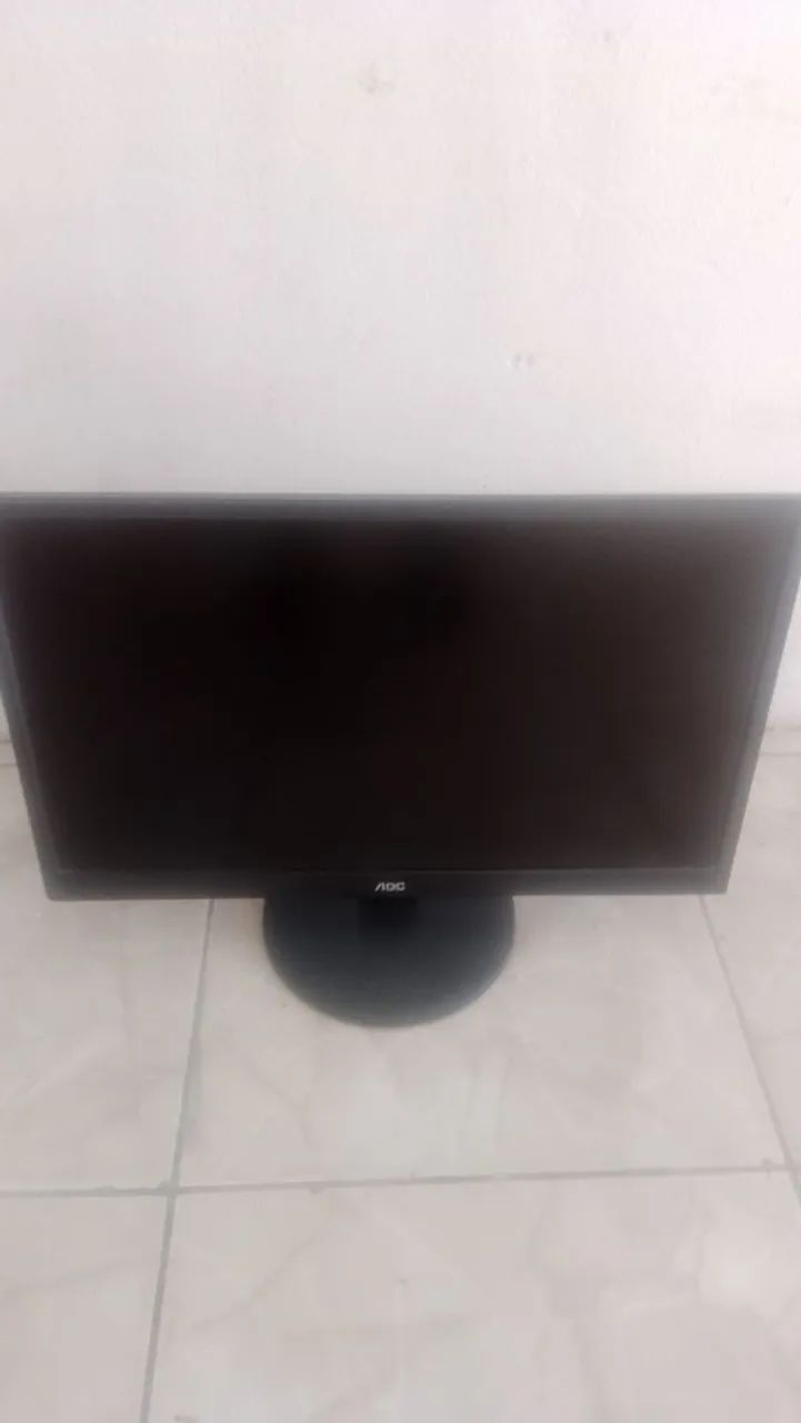 Monitor AOC de 24 polegadas Com defeito . 
