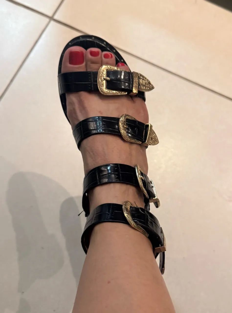rasteira preta gladiadora croco com fivelas 36, nova, nunca usada  - Foto 2