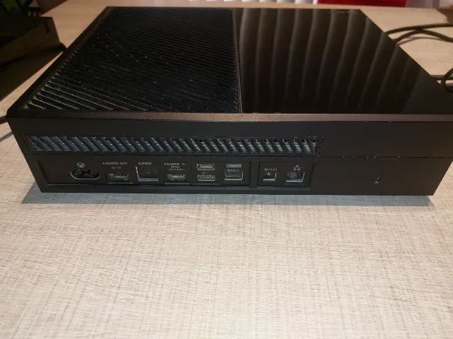 Xbox One FAT 500Gb Usado - Foto 3